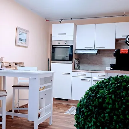 Lydia Apartment